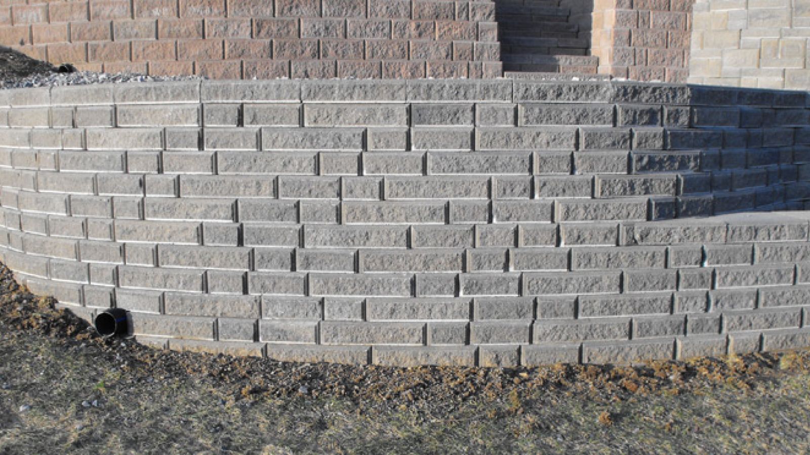 450 Traditional/Full Series by EverLoc® Retaining Walls from AR Stoneworks & Outdoor Living