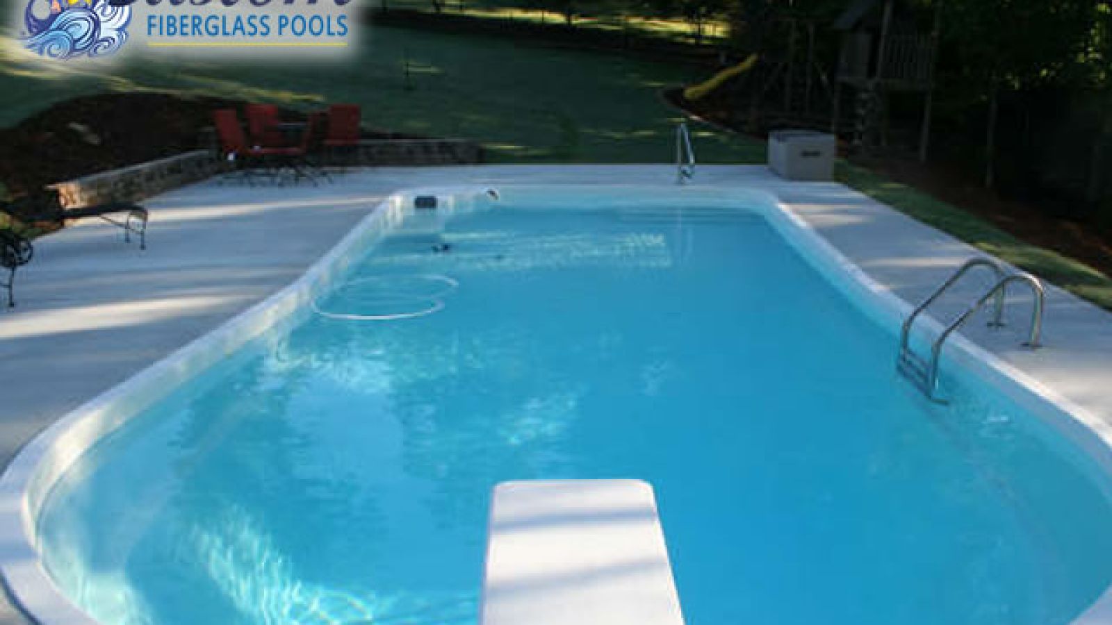 Caribbean Deep Fiberglass Pool, a luxurious and spacious addition to a Clarksville, TN backyard