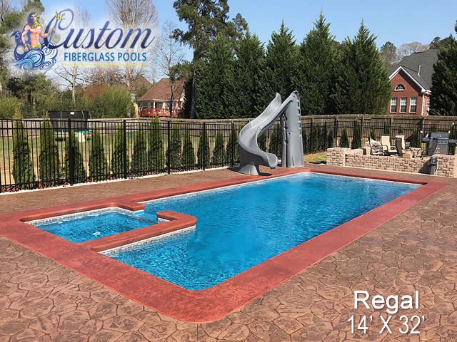 Regal Fiberglass Pool with Spa at an elegant outdoor setting by AR Stoneworks, Clarksville TN