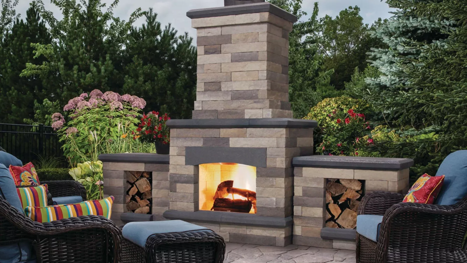 Belgard Beaufort Series Fireplace at AR Stoneworks & Outdoor Living