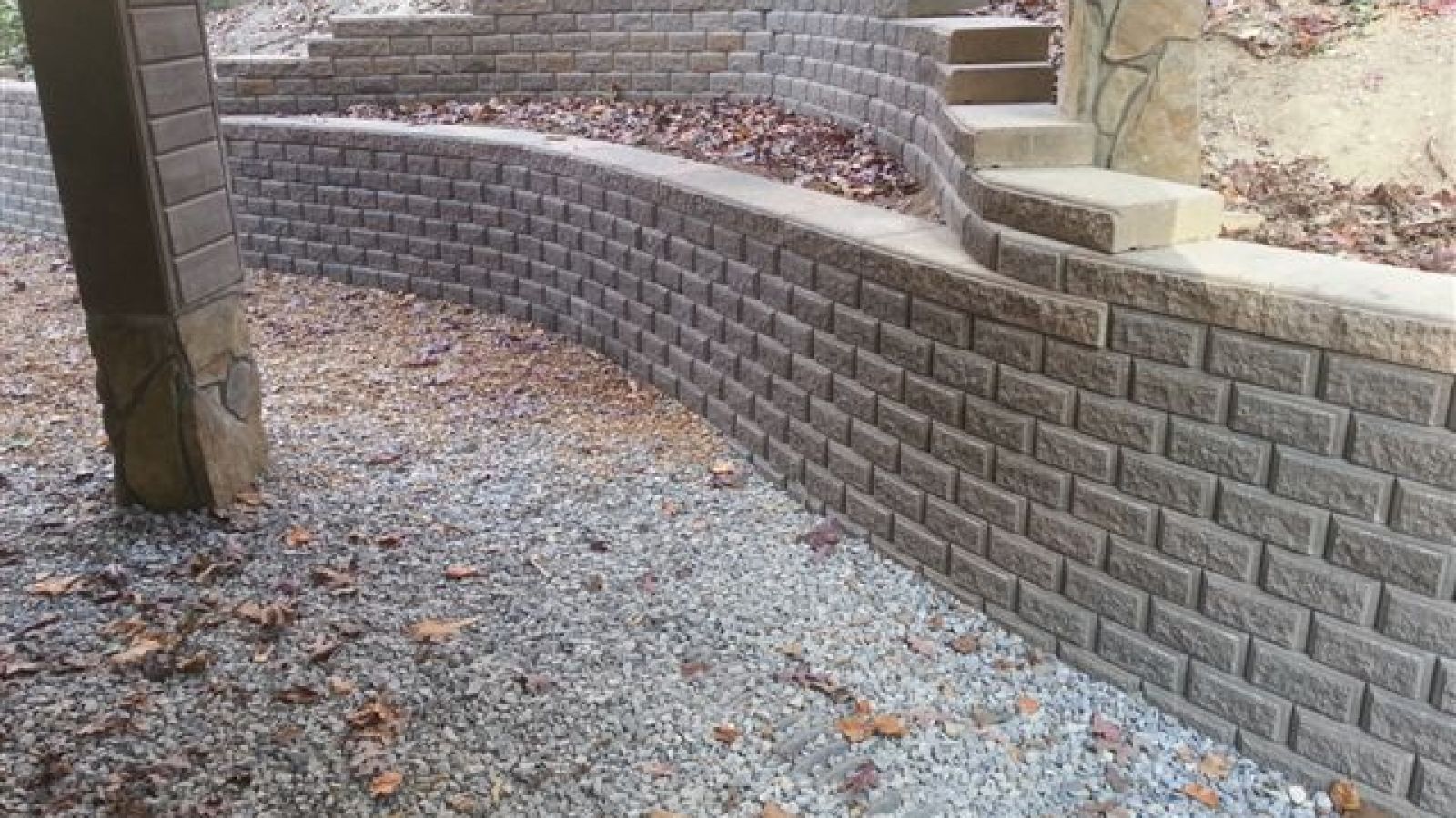 425 Traditional by EverLoc® Retaining Walls from AR Pools • Stoneworks & Outdoor Living