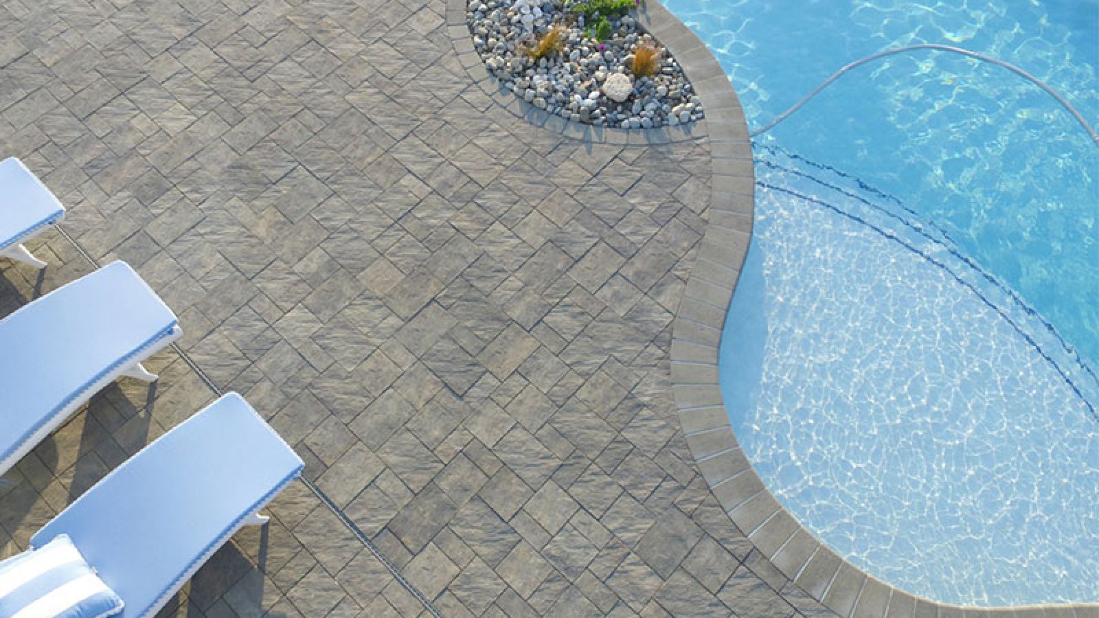 Concrete Coping by Keystone Hardscapes