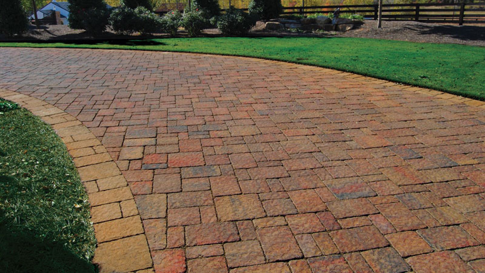 Grande Series Pavers by Keystone Hardscapes