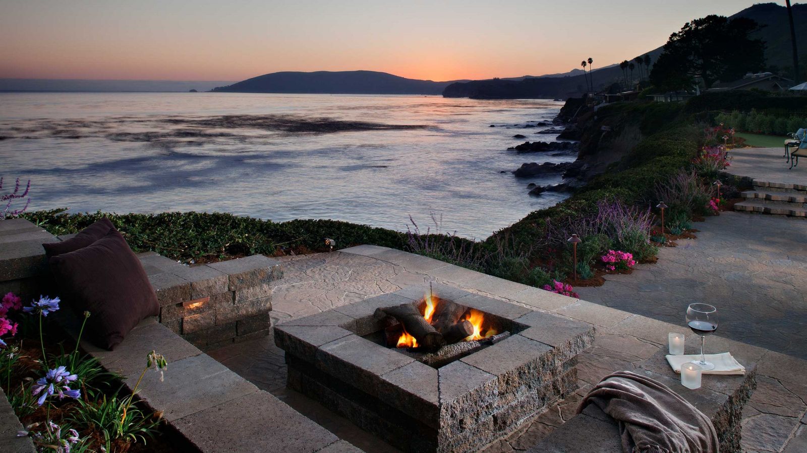 Mega-Arbel Pavers by AR Pools and Belgard